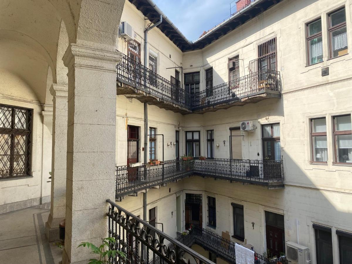 Urban Haven - 3 Beds, 3 Baths, Free Parking, Near Central Market Budapeszt Zewnętrze zdjęcie